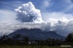 ثورة بركان جبل ميرابي في إندونيسيا.jpg